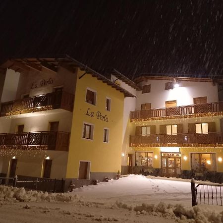Chalet La Perla Молвена Екстериор снимка